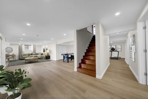 4 Prinyers Drive, Prince Edward County, ON K0K 2T0