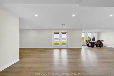 4 Prinyers Drive, Prince Edward County, ON K0K 2T0