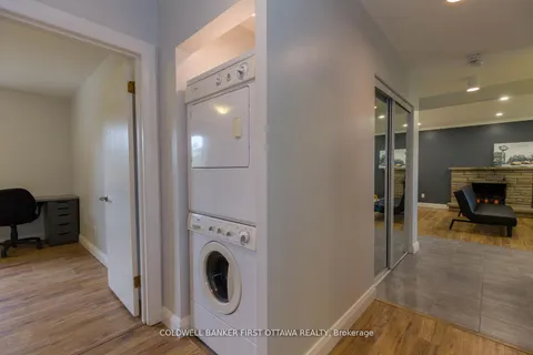 34 WESTWOOD Drive, Meadowlands - Crestview and Area, ON K2G 2X1