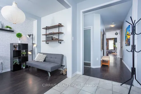 7776 Tupelo Crescent, Niagara Falls, ON L2H 3R8