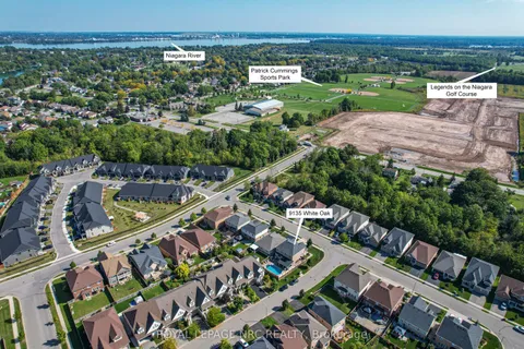 9135 White Oak Avenue, Niagara Falls, ON L2G 0E9