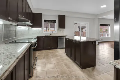9135 White Oak Avenue, Niagara Falls, ON L2G 0E9