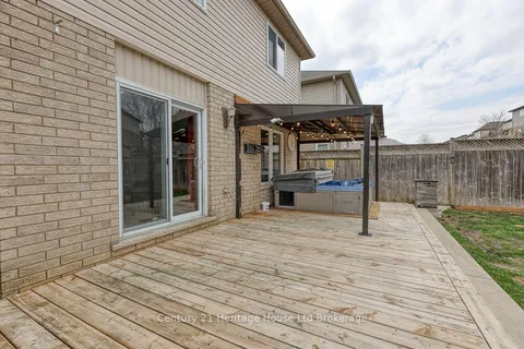 1079 Marquette Drive, Woodstock, ON N4V 0A9