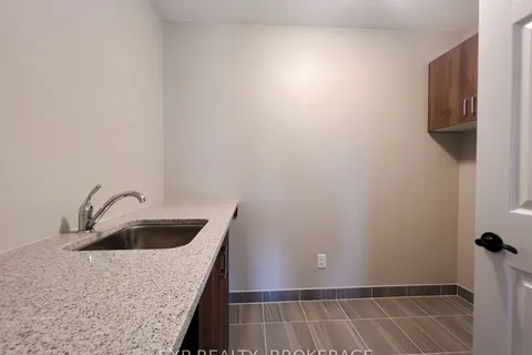 1352 DEMERS Avenue, Kingston, ON K7M 0H7