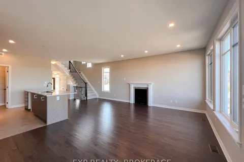 1352 DEMERS Avenue, Kingston, ON K7M 0H7