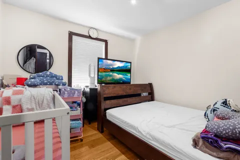 41 Elliott Avenue, Hamilton, ON L8T 2H7