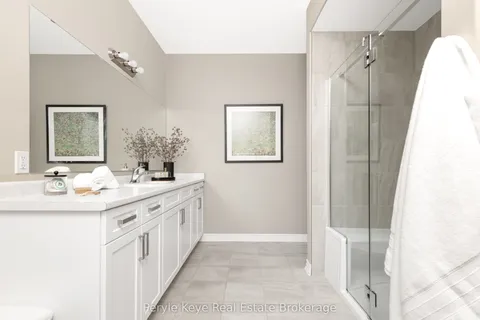 21 Serenity Place Crescent, Huntsville, ON P1H 0C4