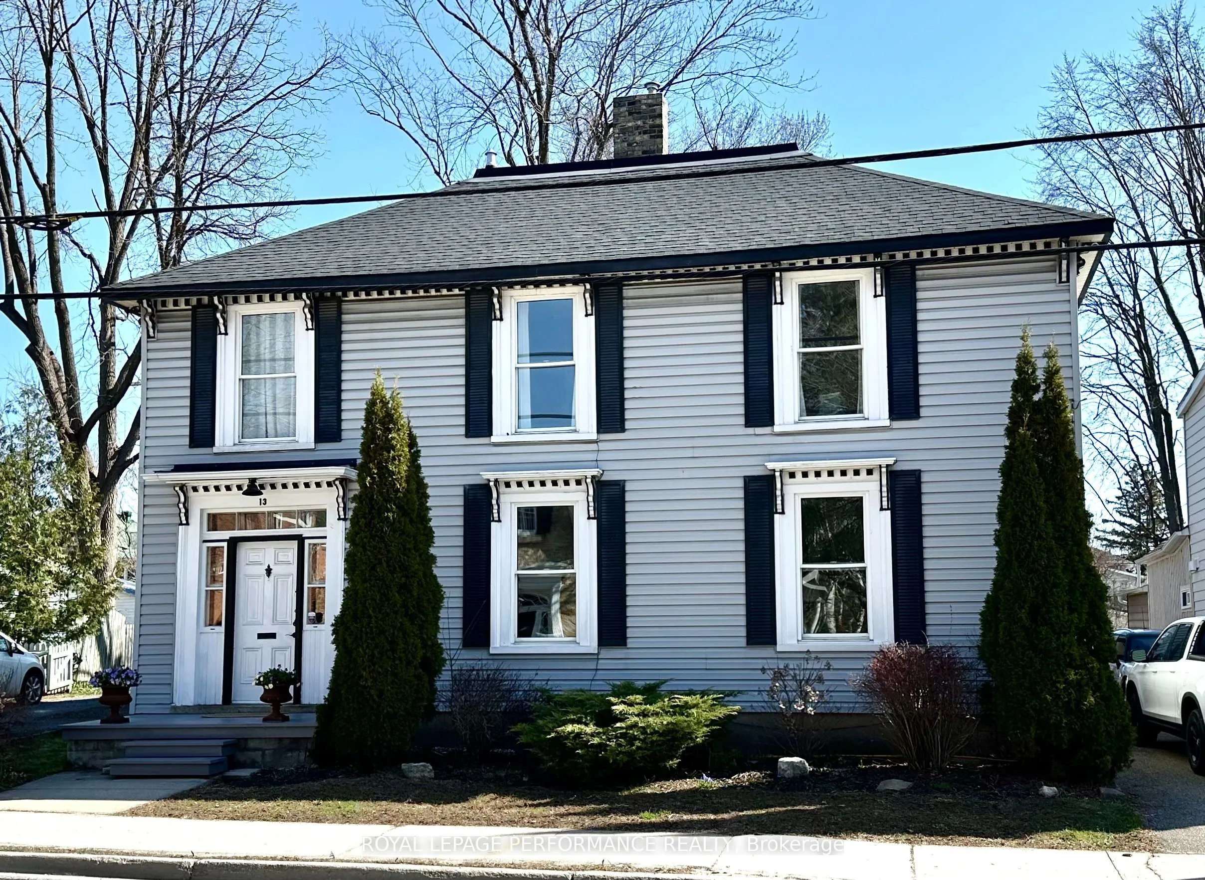 13 Drummond Street, Perth, ON K7H 2J3