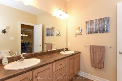 267 Cairnsmore Circle, Barrhaven, ON K2J 0G5