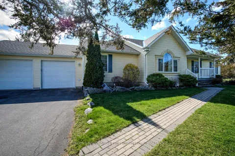 272 Beechwood Road, Greater Napanee, ON K7R 3L1