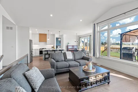 155 Mcleod Street, North Middlesex, ON N0M 2K0