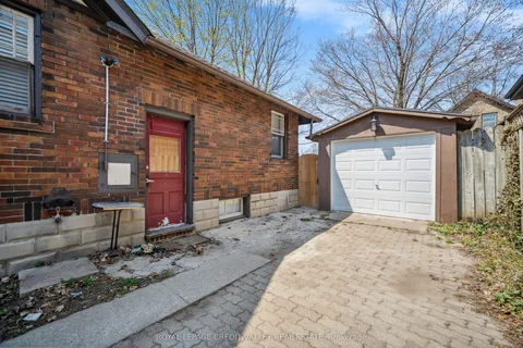610 Wallace Street, ON N5Y 3R7