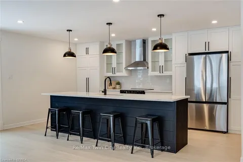 32 Princess Street, Brant, ON N0B 1W0