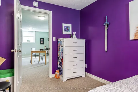 82 Gregory Crescent, Stratford, ON N5A 8A6