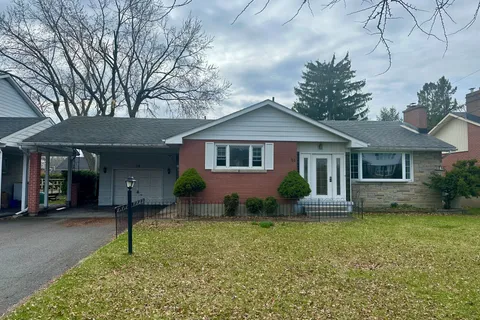54 Silver Street, Kingston, ON K7M 2P5