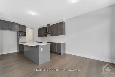 831 Derreen Avenue, Stittsville - Munster - Richmond, ON K2S 3A7