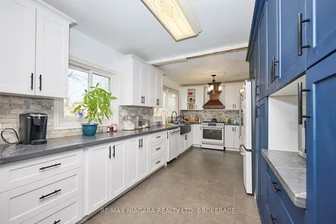 953 Grandview Road, Fort Erie, ON L2A 5R4