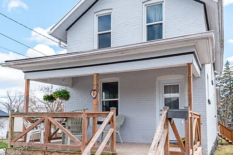 11 Vimy Road, Kawartha Lakes, ON K9V 2S4