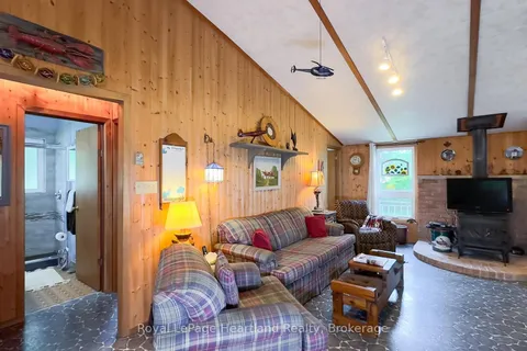 35 Huron Street, Ashfield-Colborne-Wawanosh, ON N7A 3X9