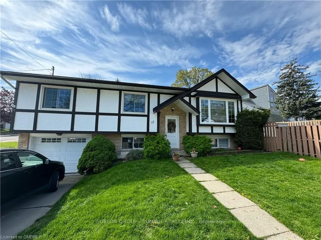 11 Rowan Court, Hamilton, ON L8W 1V9
