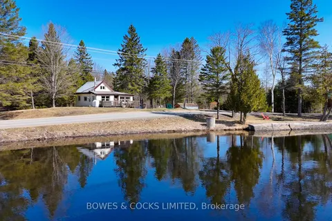 348 Steenburg Lake Road, Limerick, ON K0L 1W0