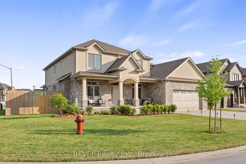 9232 Shoveller Drive, Niagara Falls, ON L2H 0M3