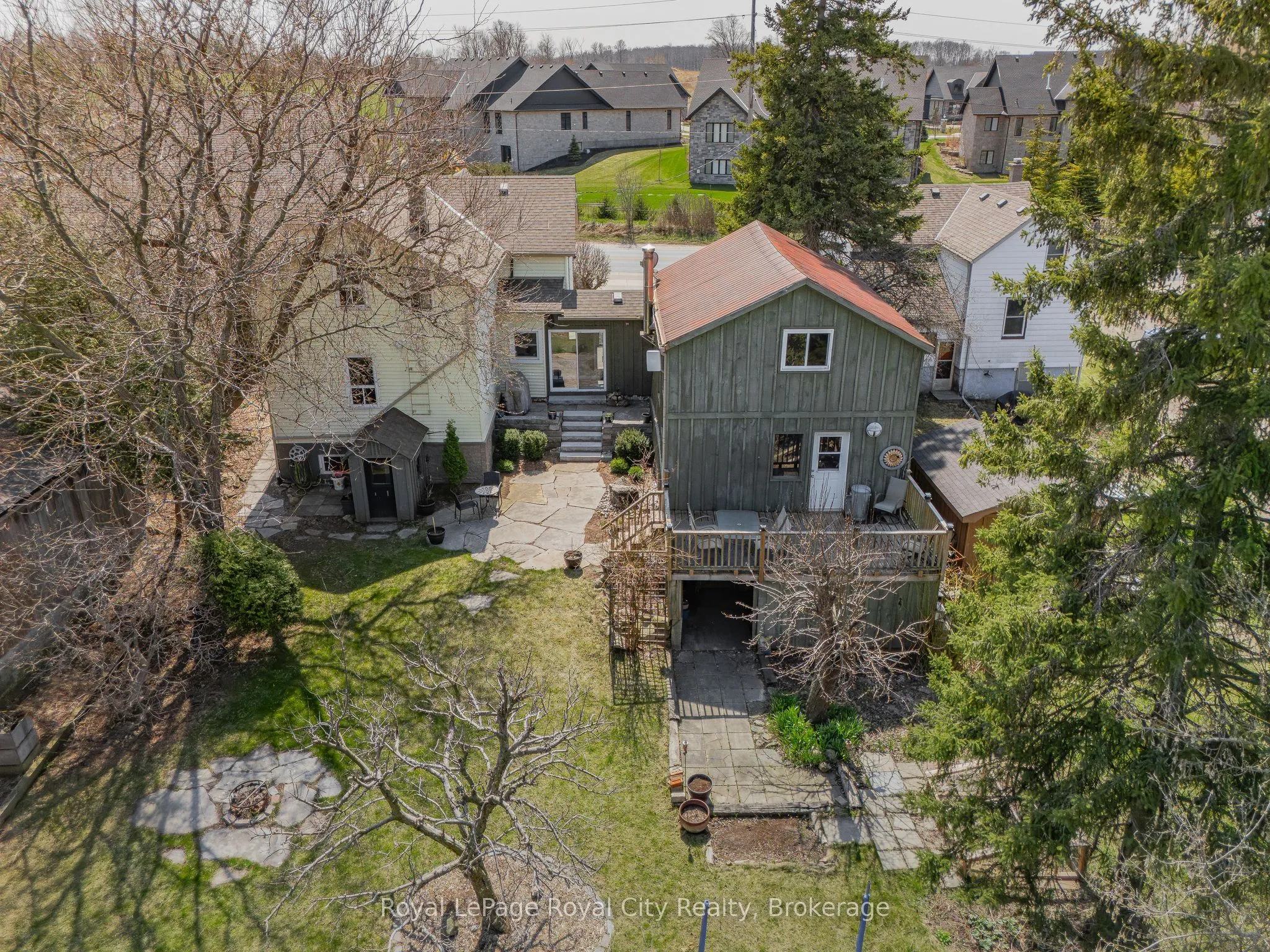 73 Queen Street, Puslinch, ON N0B 2C0