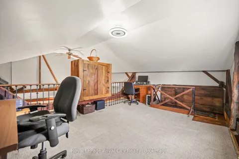 73 Queen Street, Puslinch, ON N0B 2C0