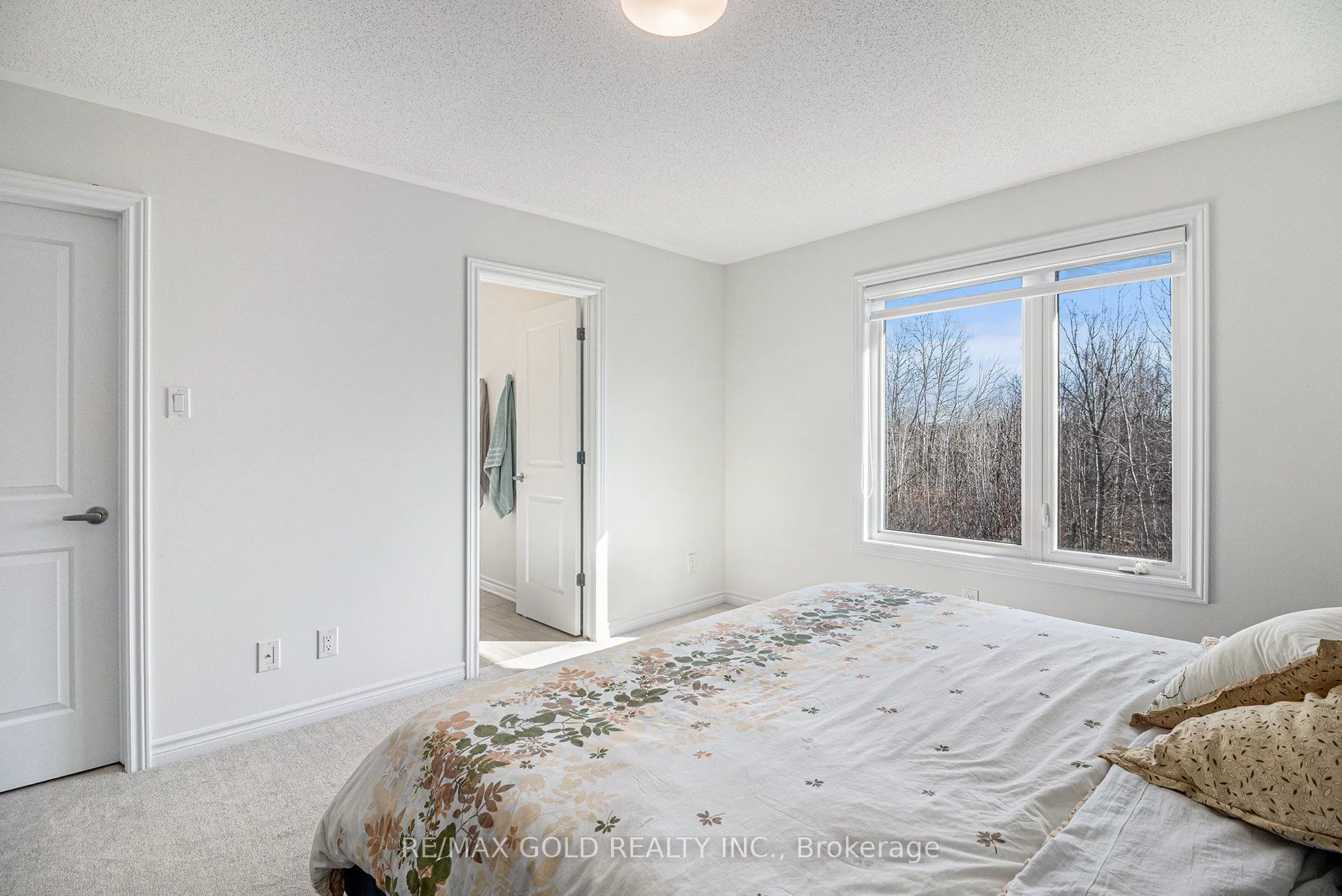 647 Persimmon Way, Orleans - Convent Glen and Area, ON K1W 0T3