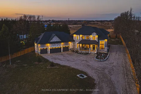 8378 Chippewa Road, Hamilton, ON L0R 1W0
