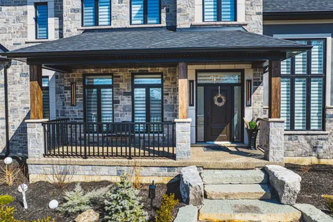 8378 Chippewa Road, Hamilton, ON L0R 1W0