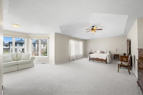 18 Tierney Drive, Barrhaven, ON K2J 4W2