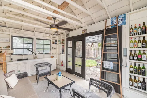 11 Junkin Street, St. Catharines, ON L2R 1N4