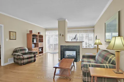 56 Eileen Crescent, Stittsville - Munster - Richmond, ON K2S 1X1