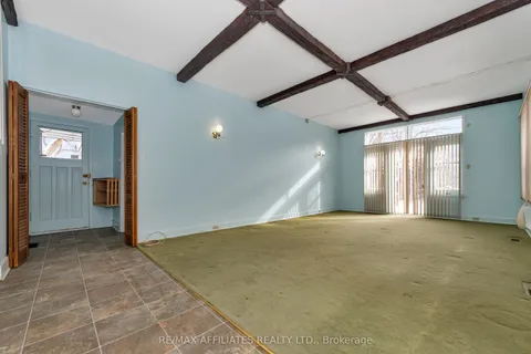 850 Killeen Avenue, McKellar Heights - Glabar Park and Area, ON K2A 2X7