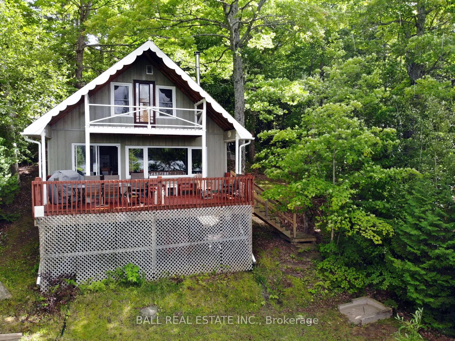277 W Diamond Lake Road, Hastings Highlands, ON K0L 2A0