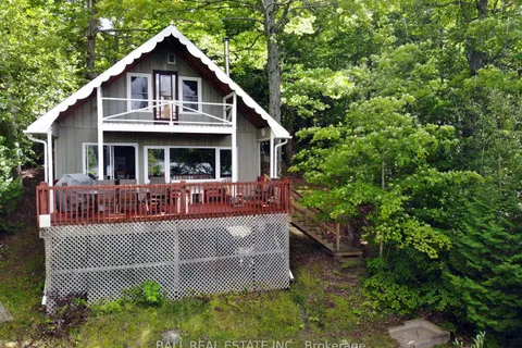 277 W Diamond Lake Road, Hastings Highlands, ON K0L 2A0
