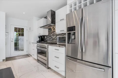 10349 Lakeshore Road, Wainfleet, ON L3K 5V4