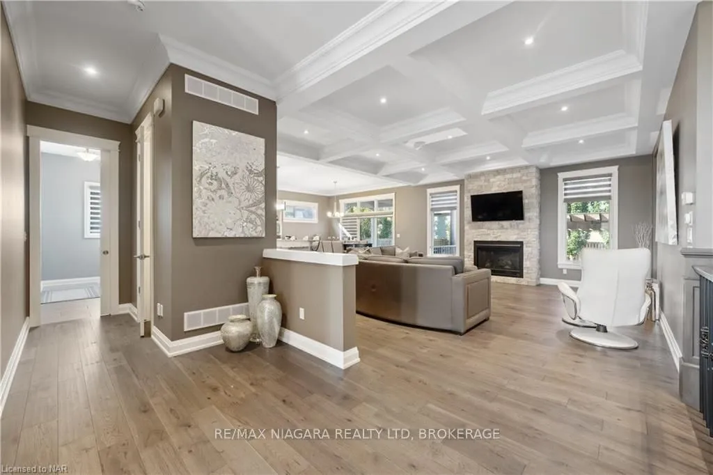 34 ANGELS Drive, Niagara-on-the-Lake, ON L0S 1J1