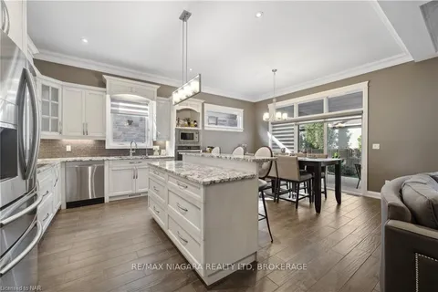 34 ANGELS Drive, Niagara-on-the-Lake, ON L0S 1J1