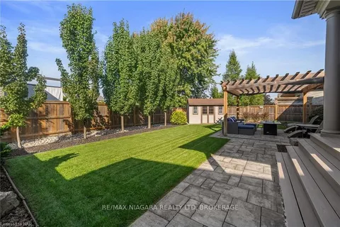 34 ANGELS Drive, Niagara-on-the-Lake, ON L0S 1J1