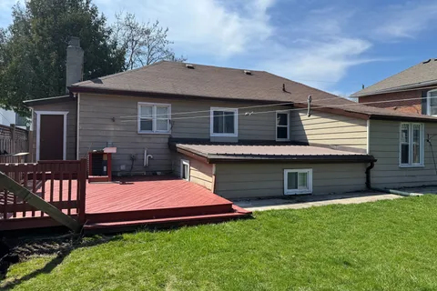33 Sinclair Street, Belleville, ON K8P 3S5