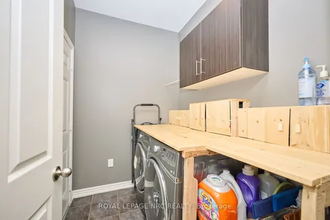 8913 Tallgrass Avenue, Niagara Falls, ON L2G 0E6