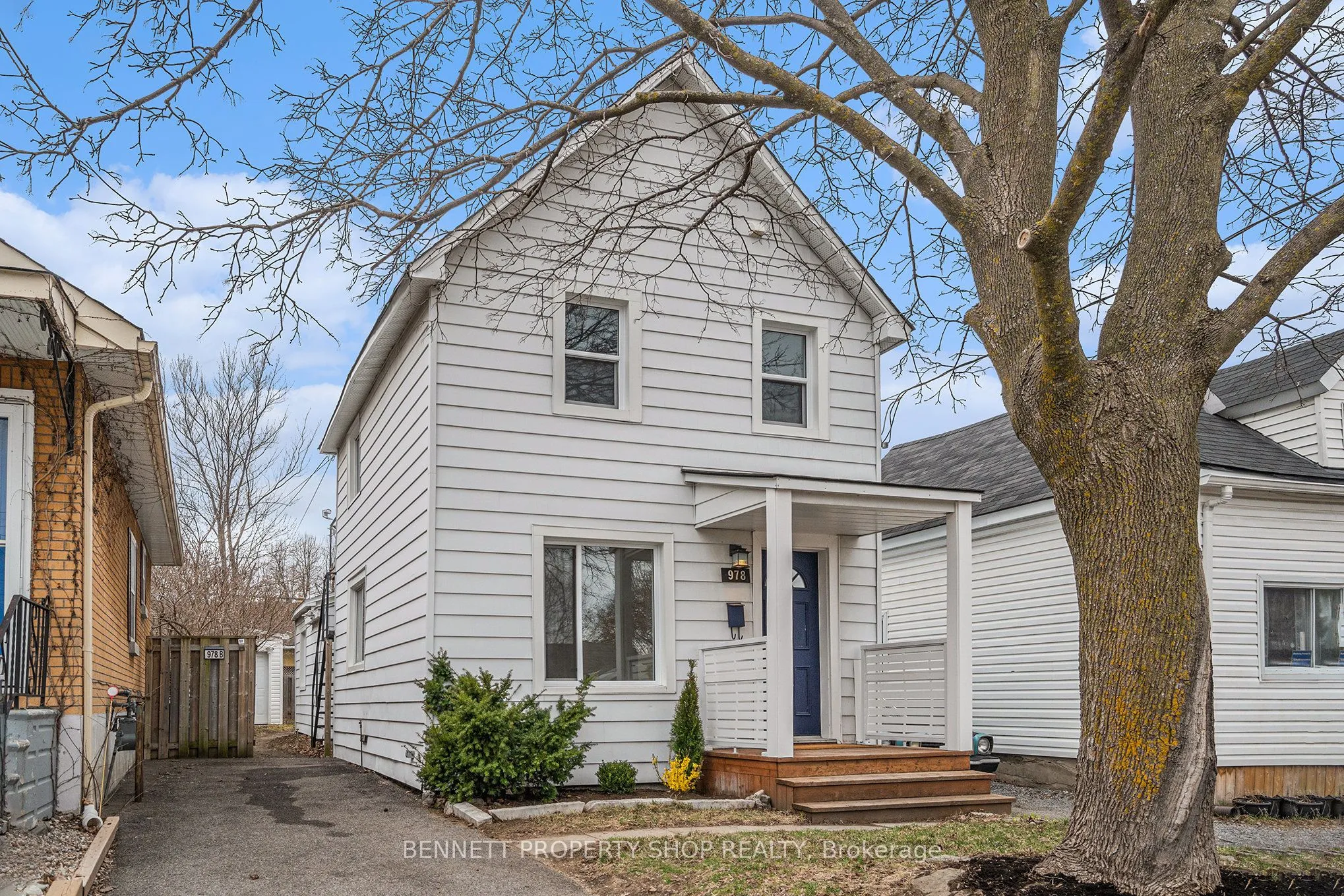 978 Admiral Avenue, Carlington - Central Park, ON K1Z 6L9