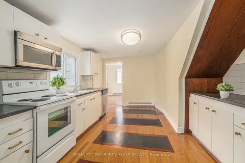 978 Admiral Avenue, Carlington - Central Park, ON K1Z 6L9