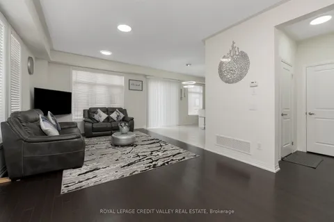 96 Yale Drive, Hamilton, ON L0R 1W0