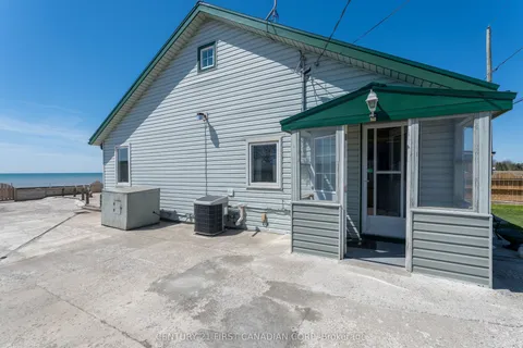 18518 Erie Shore Drive, Chatham-Kent, ON N0P 1A0