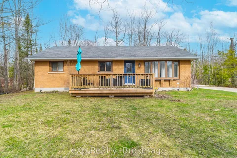 15 Mapleport Crescent, South Bruce Peninsula, ON N0H 2T0