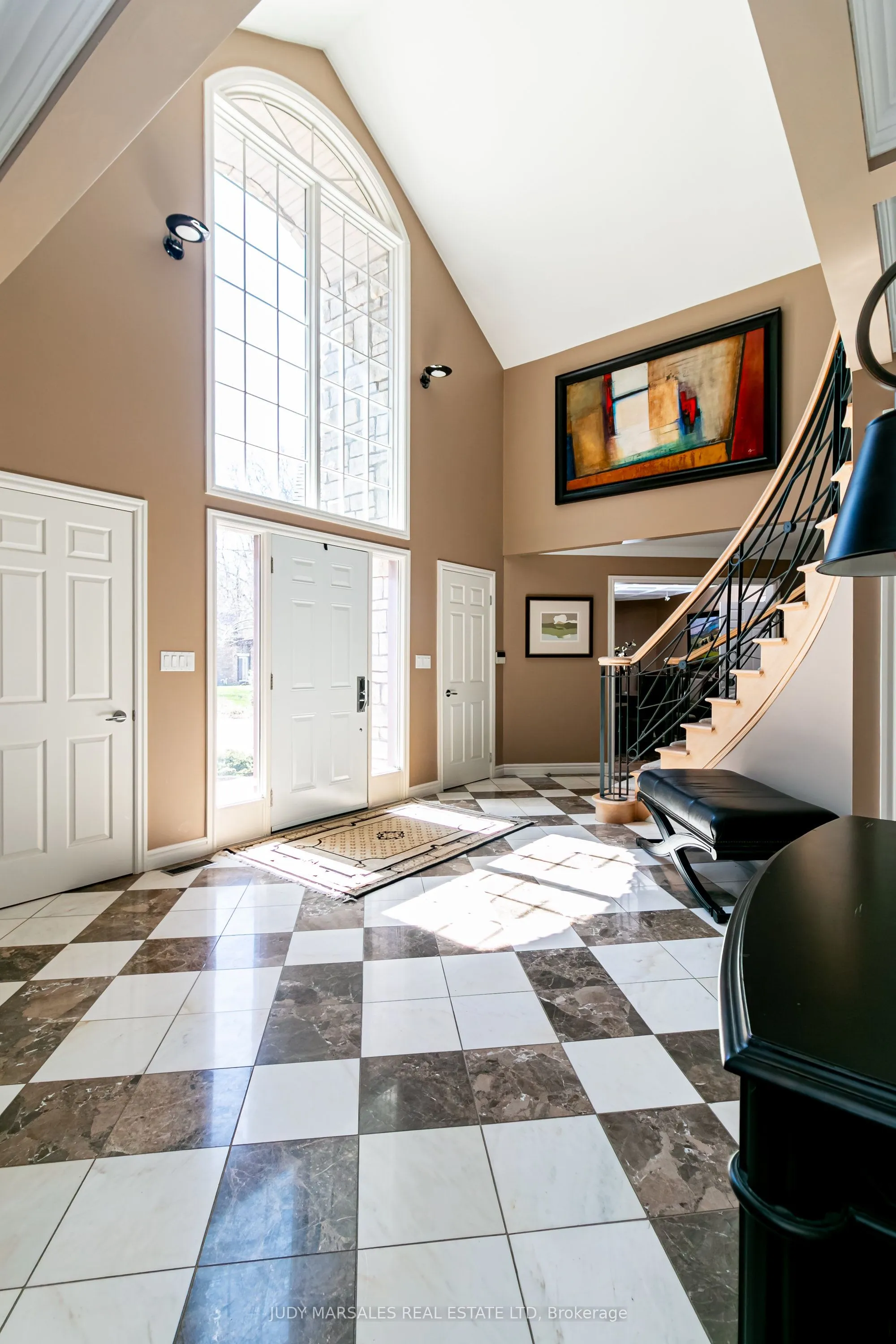 66B South Street, Hamilton, ON L9H 4C6