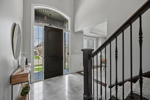 311 Deerfoot Trail, Waterloo, ON N2K 0B3